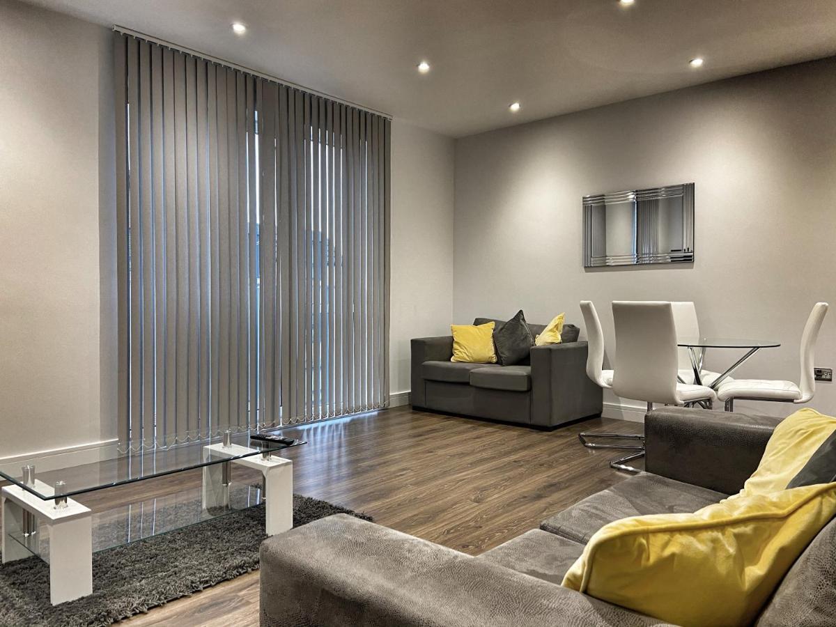 Amazing & Spacious 2 Bed 2 Bath Luxury Apartment With Balcony Free Wifi Sleeps 6 Bushey Eksteriør bilde